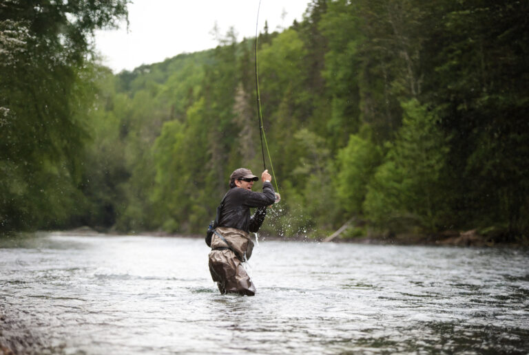 From The New York Times bestselling author of Lords of the Fly and Saban comes an exquisite collection of angling stories that span the 21st century.